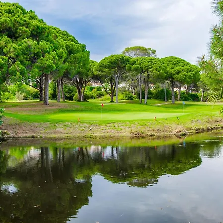 Apartment Equipe Avec Piscine Au Golf